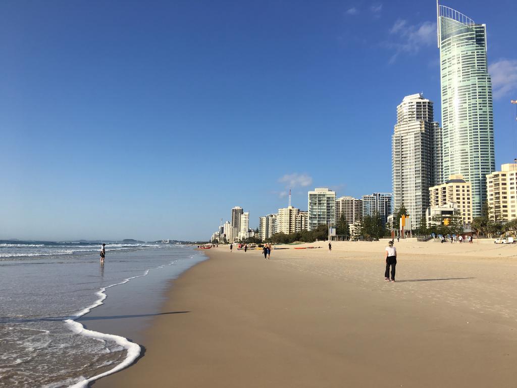 Gold Coast Hostel Bagian luar foto