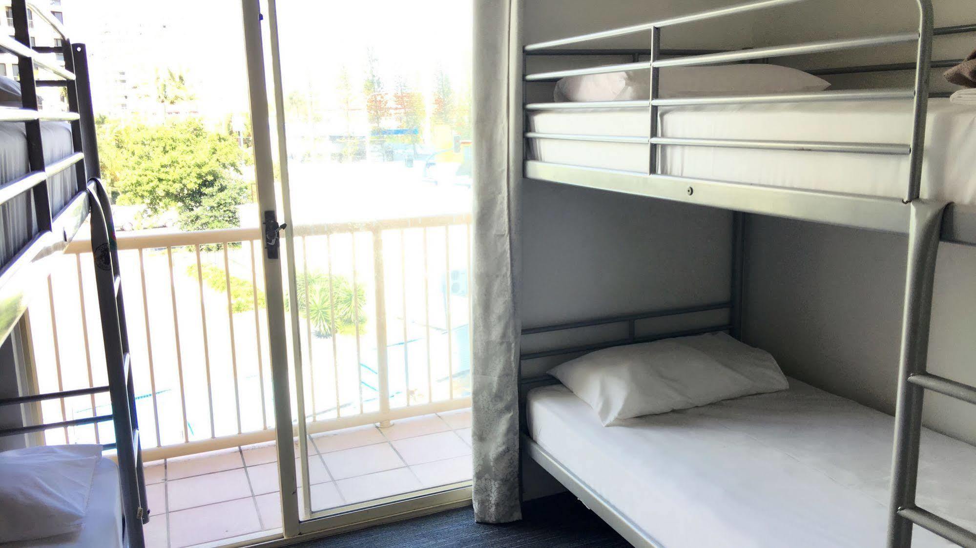 Gold Coast Hostel Bagian luar foto