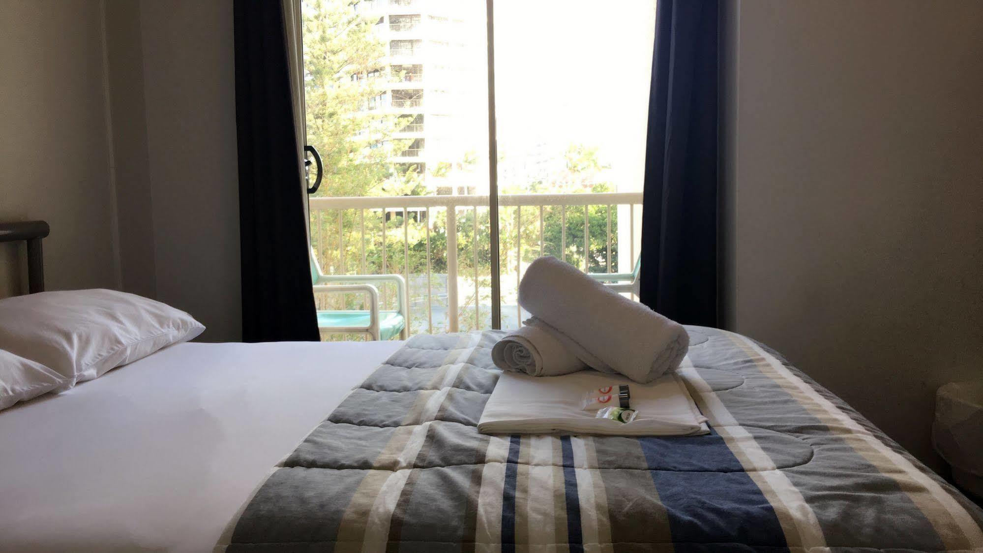 Gold Coast Hostel Bagian luar foto