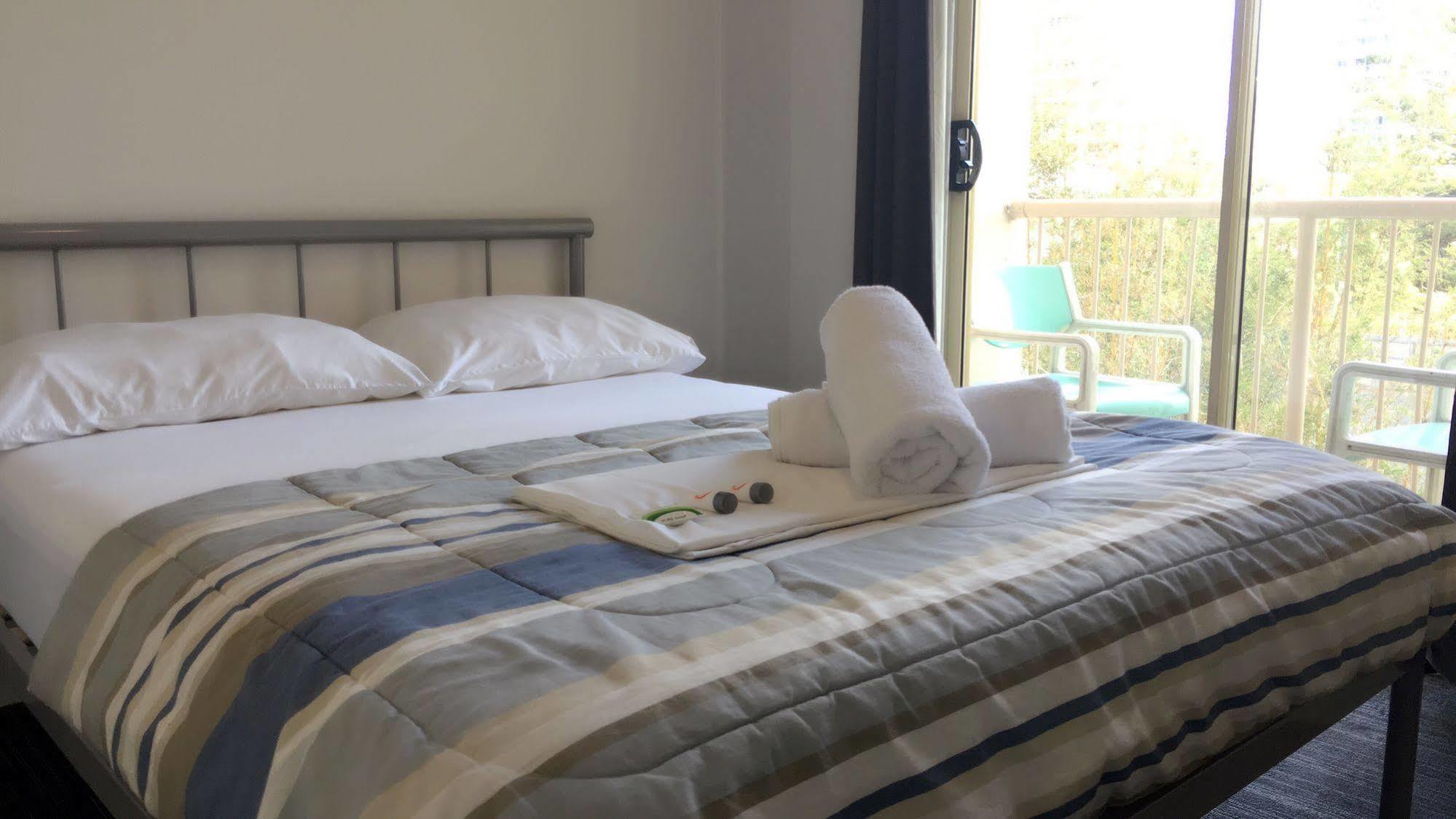 Gold Coast Hostel Bagian luar foto