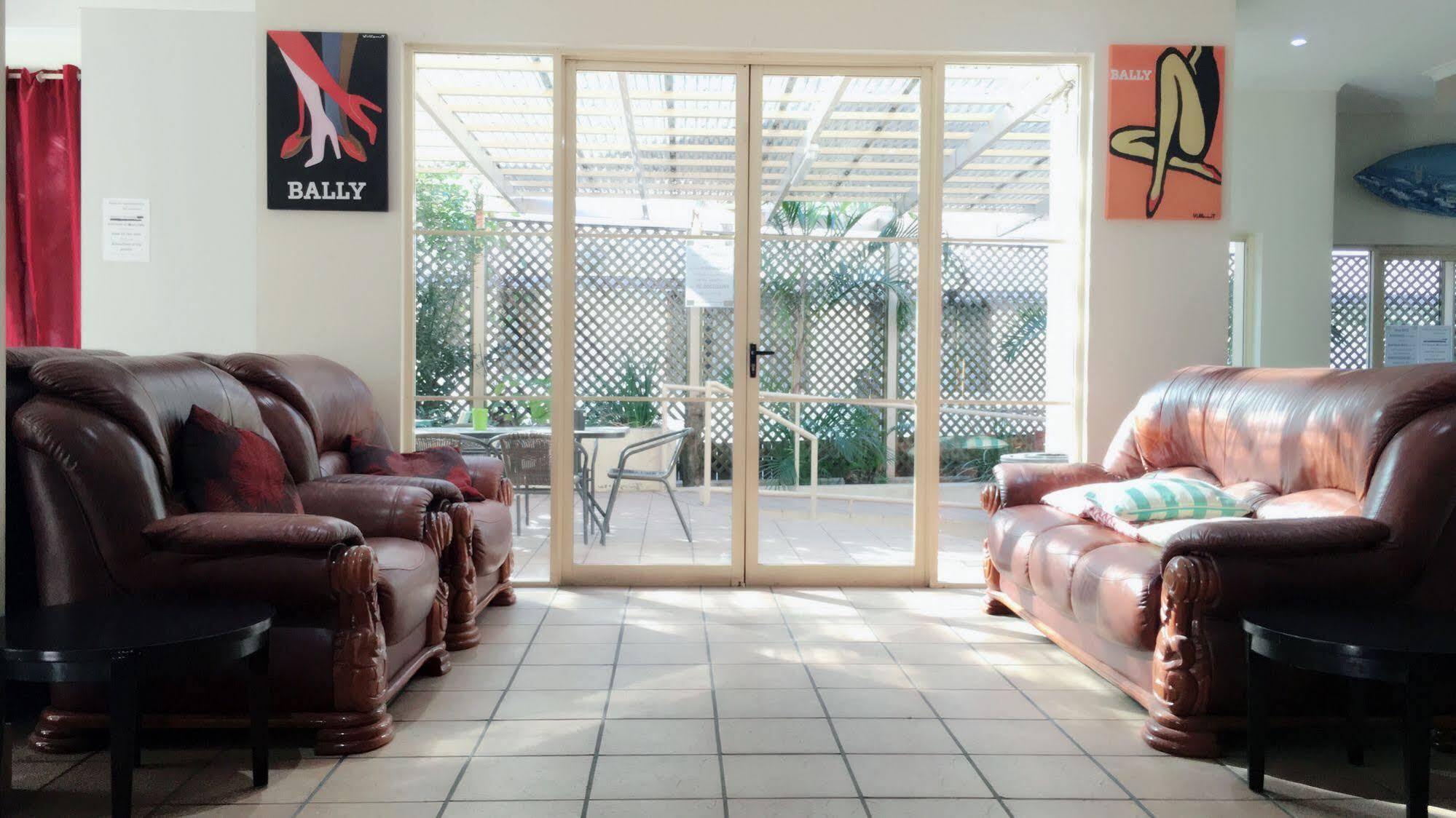 Gold Coast Hostel Bagian luar foto